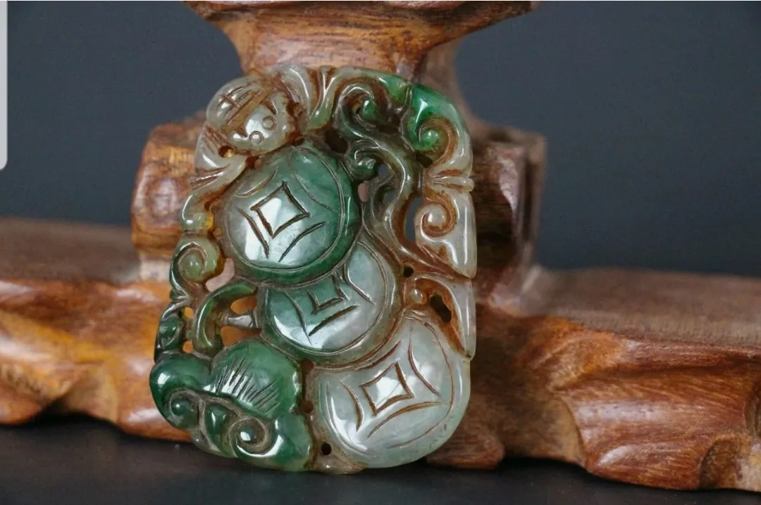 10% OFF- Certified Natural Green Jadeite Emerald Jade Handcarved Lucky Coin Money Pendant《Grade A》NO.C888