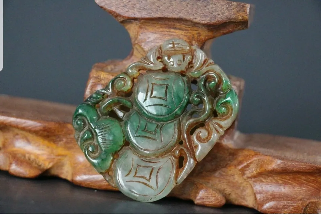 10% OFF- Certified Natural Green Jadeite Emerald Jade Handcarved Lucky Coin Money Pendant《Grade A》NO.C888
