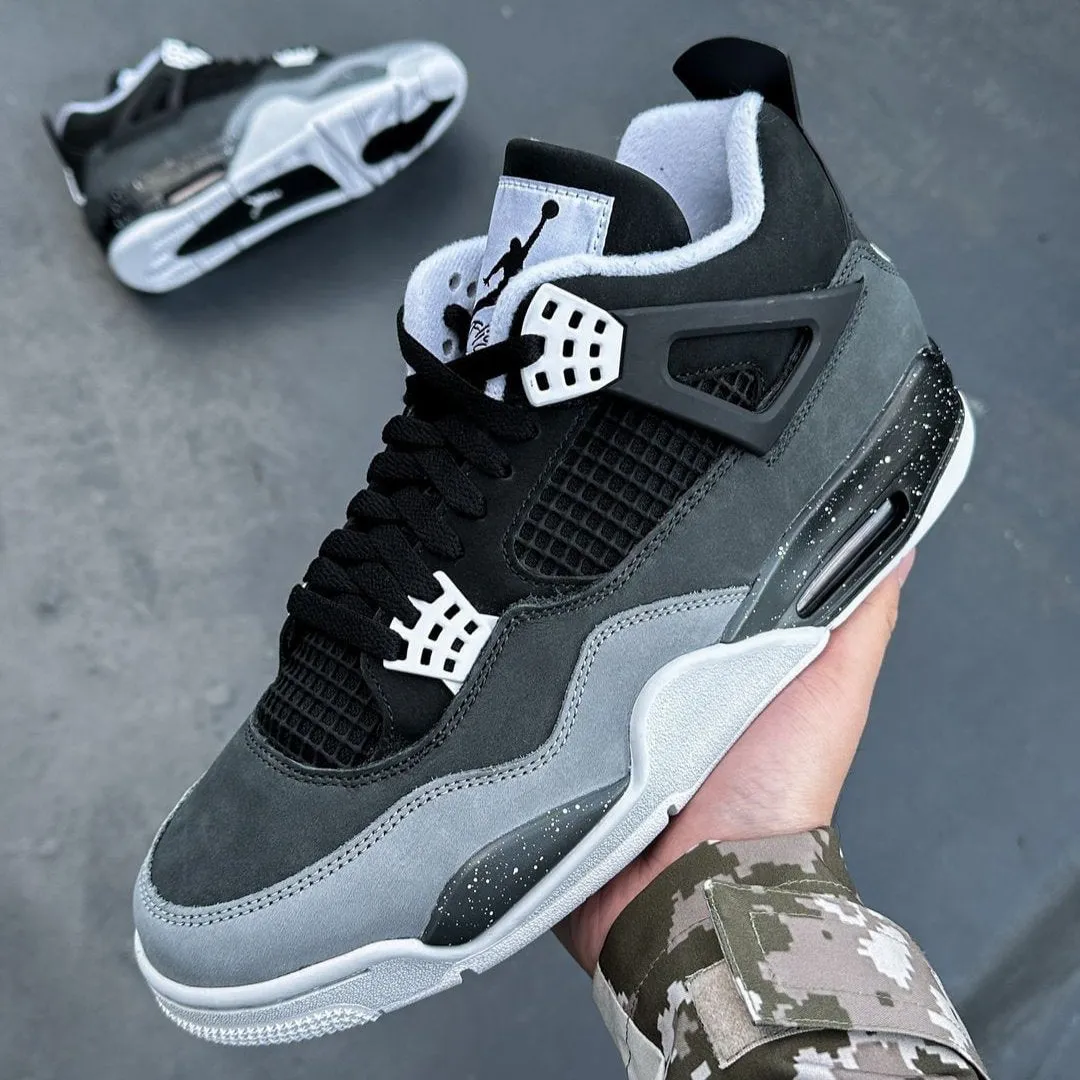 Air Jordan 4 Retro Fear