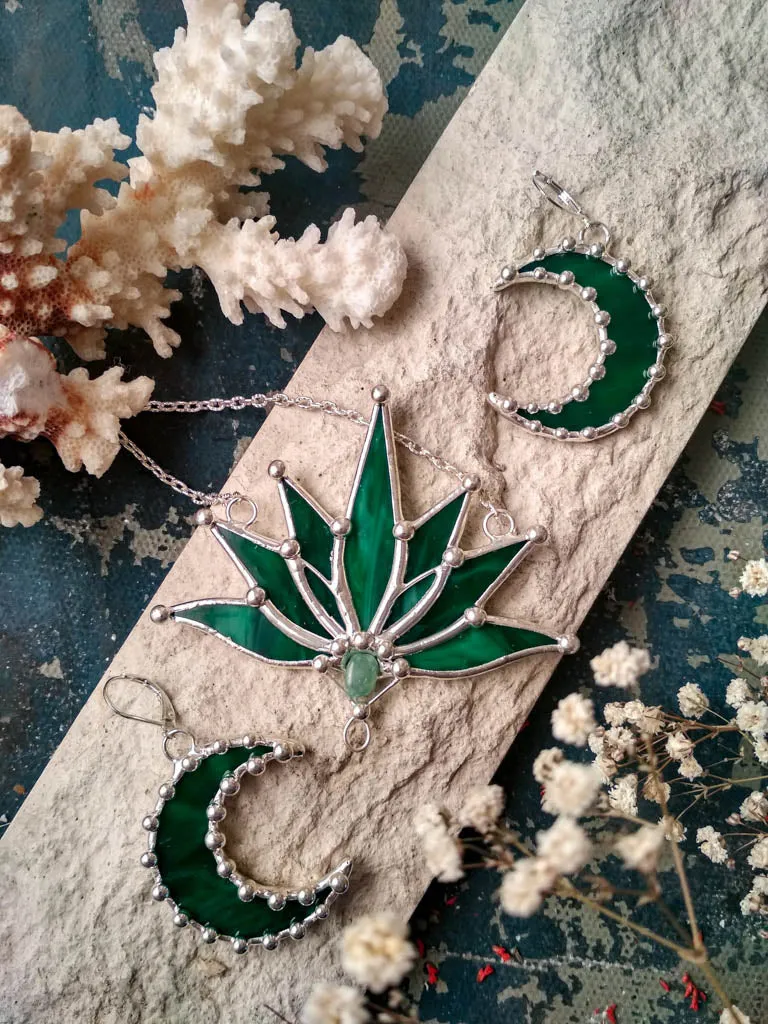 Big Green Lotus