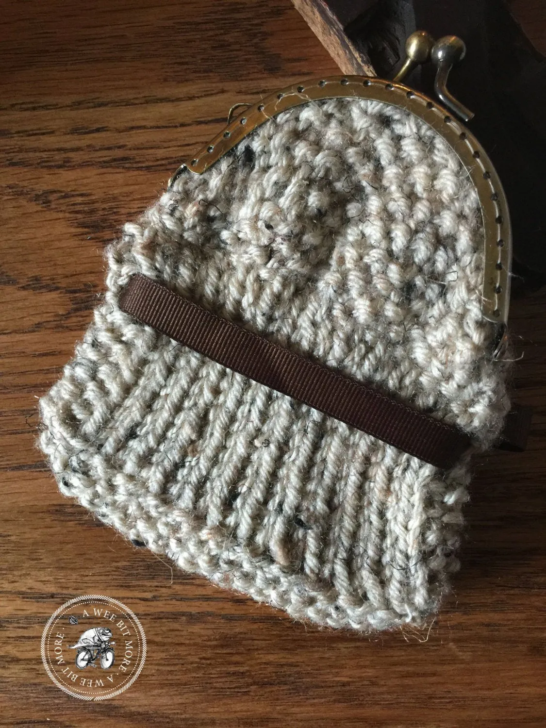 Coin Purse with Metal Frame and Ribbon