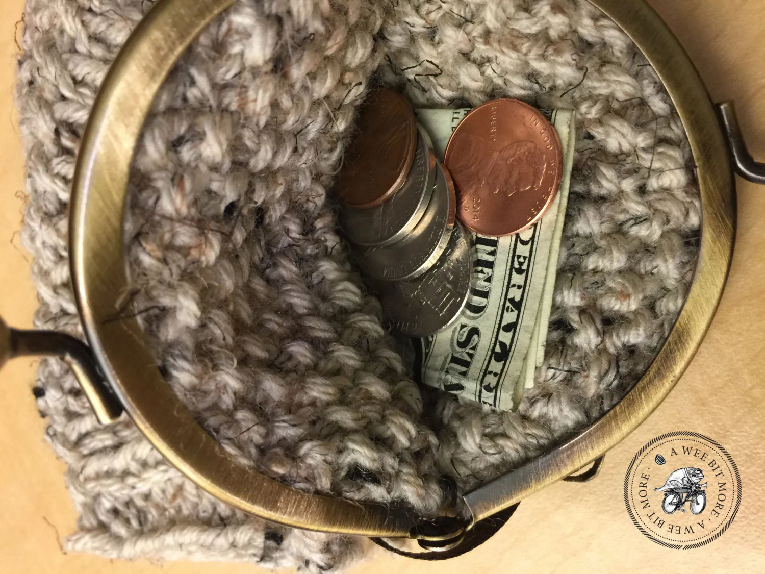 Coin Purse with Metal Frame and Ribbon