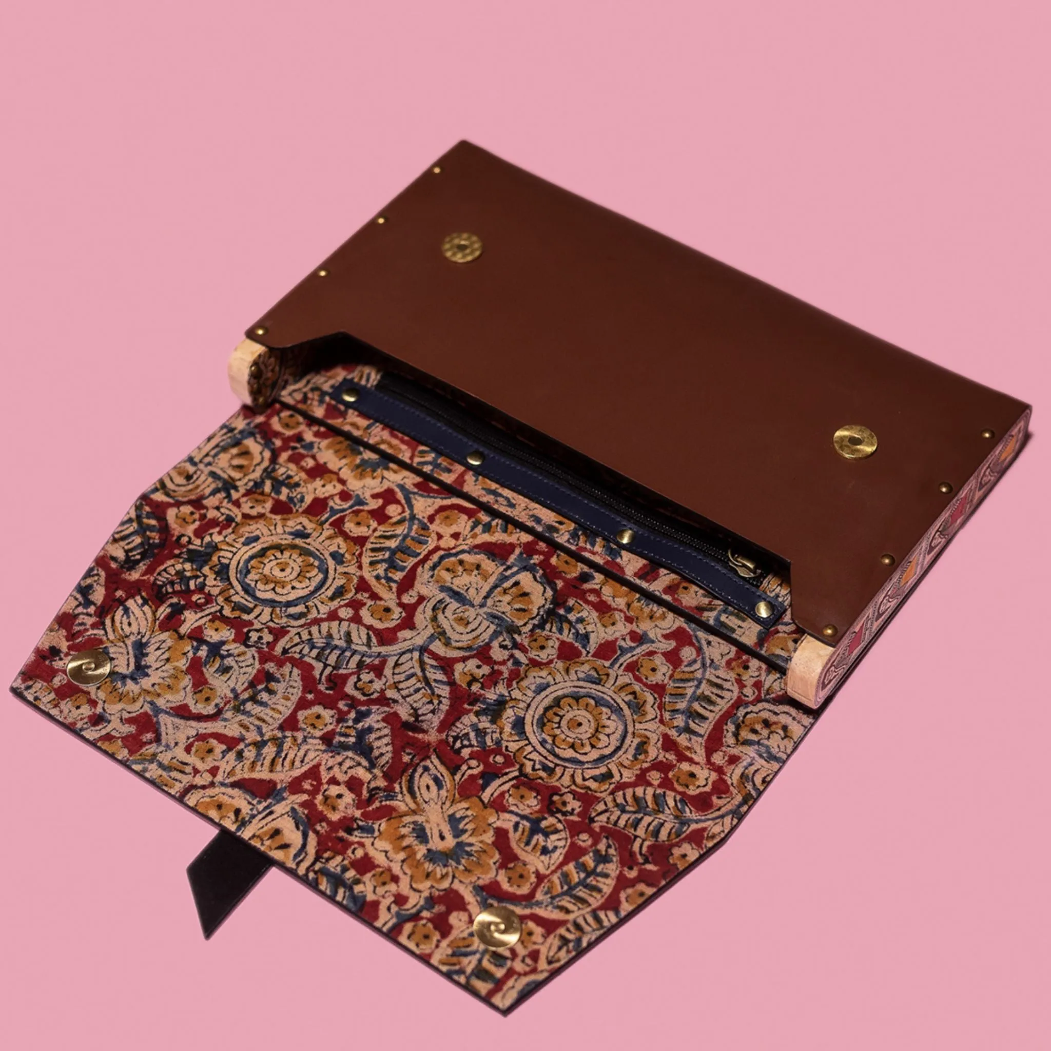 Harness Clutch – Tan