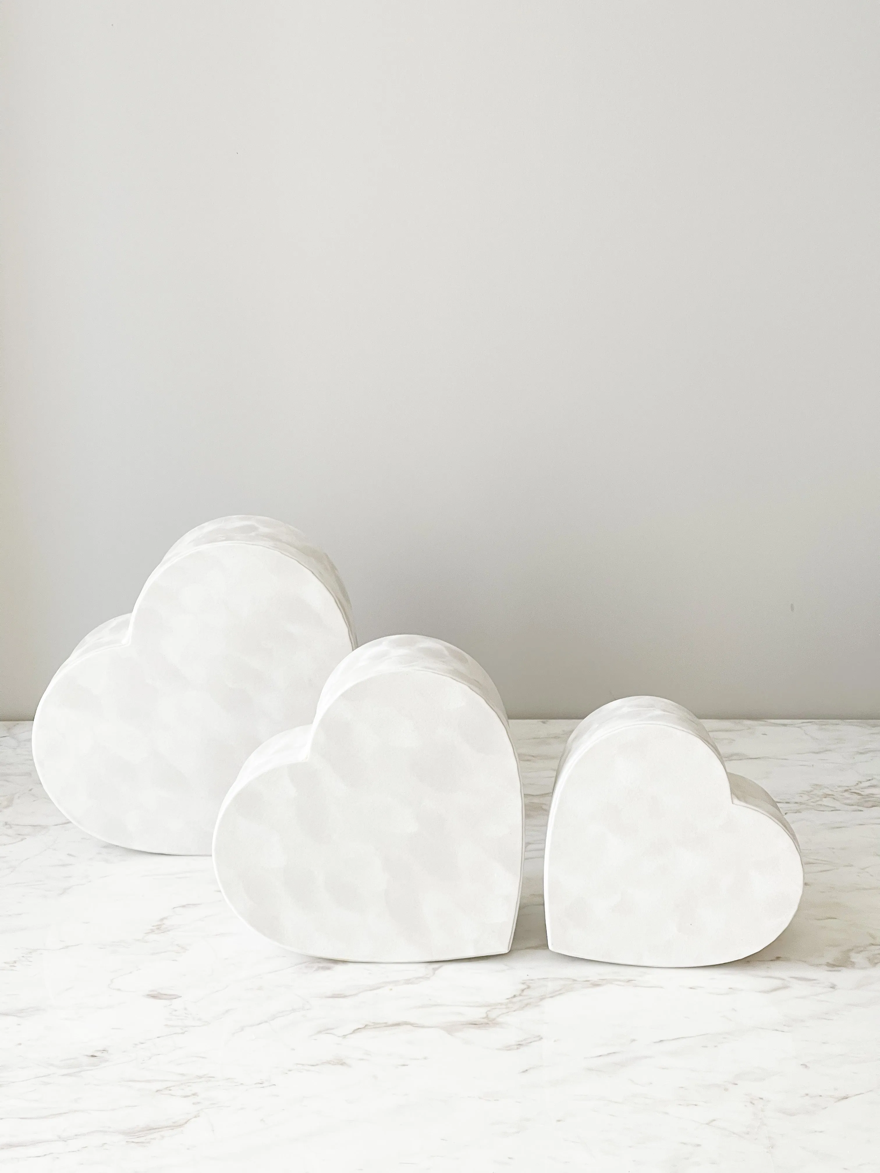 Heart-Shaped Velvet Gift Box with Lid