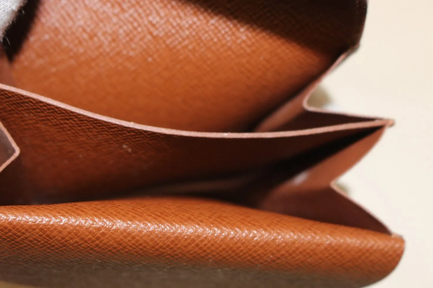 LOUIS VUITTON Monogram Porte Monnaie Gousset Coin Case