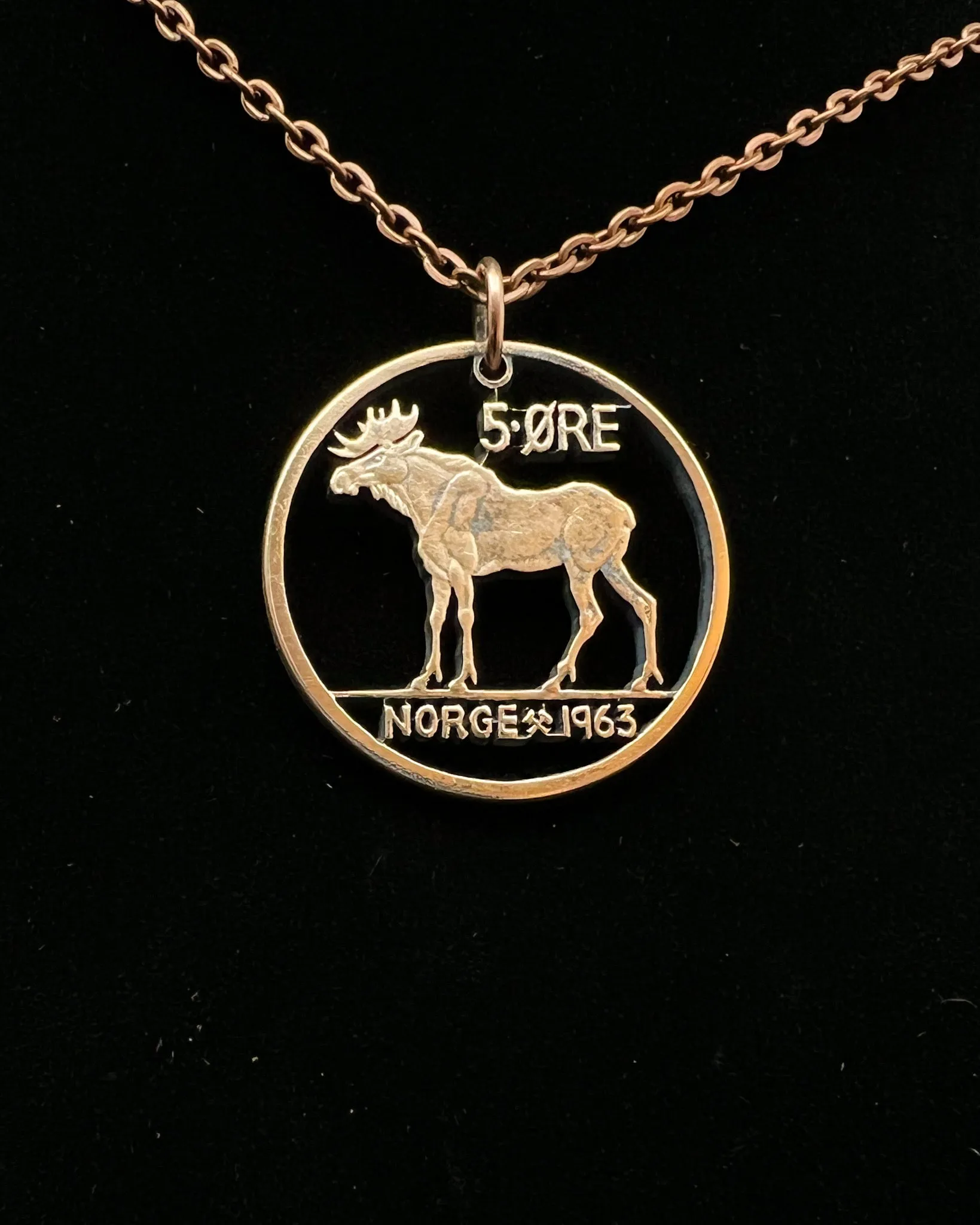 Norway - Cut Coin Pendant with Moose (with words)