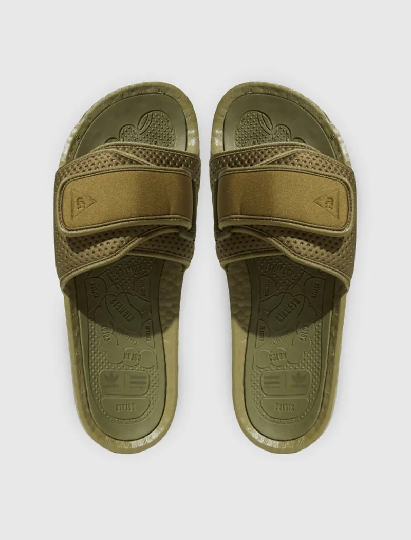 PHARRELL WILLIAMS BOOST SLIDES