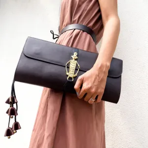 "Ekaya" HANDHELD CLUTCH