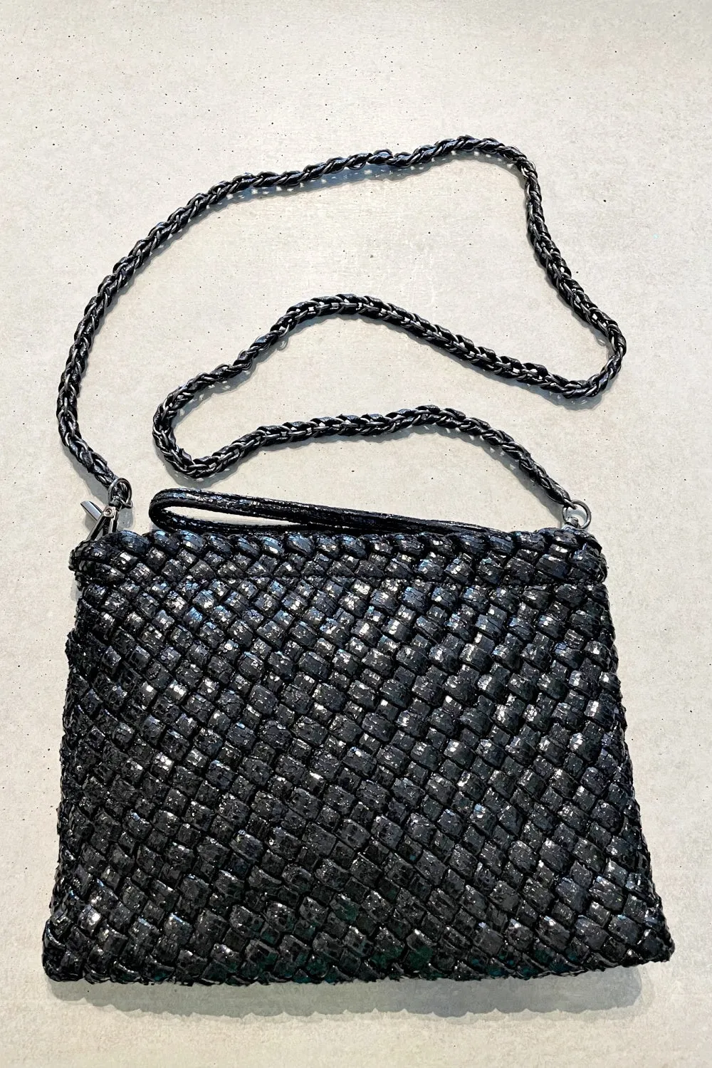 ROSELLE AGNES CROSSBODY ZIP CLUTCH BLACK