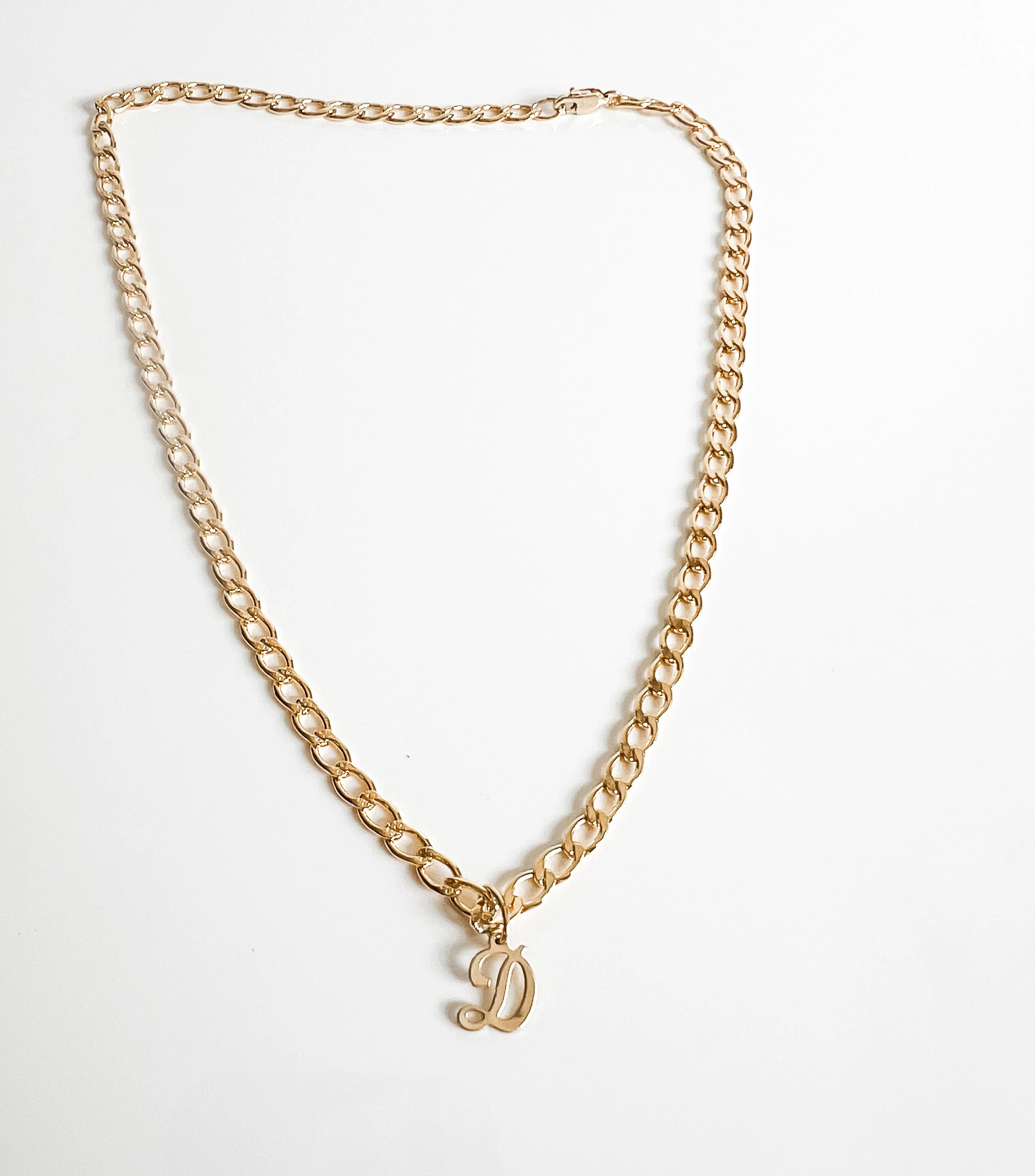 SCRIPT INITIAL NECKLACE