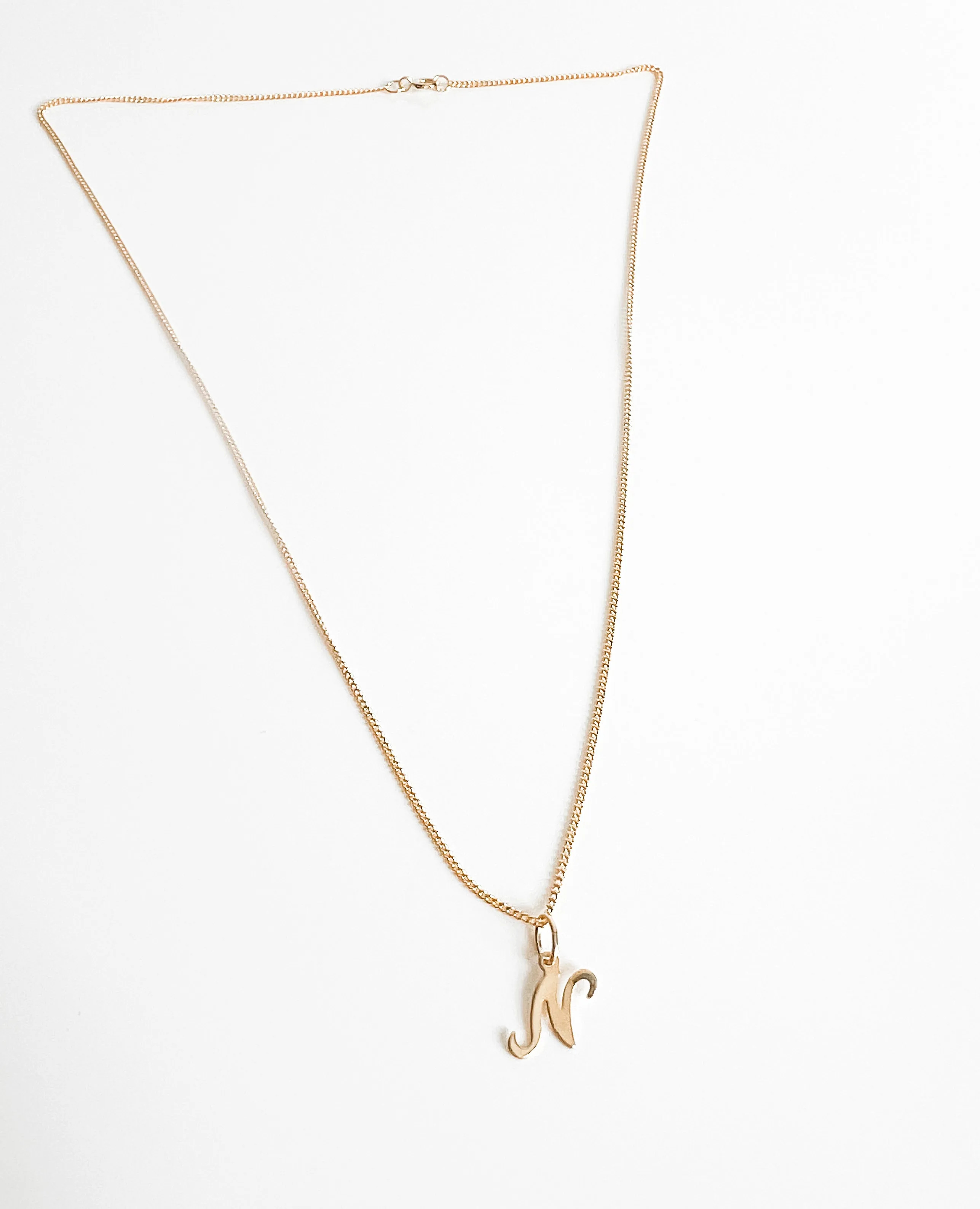 SCRIPT INITIAL NECKLACE