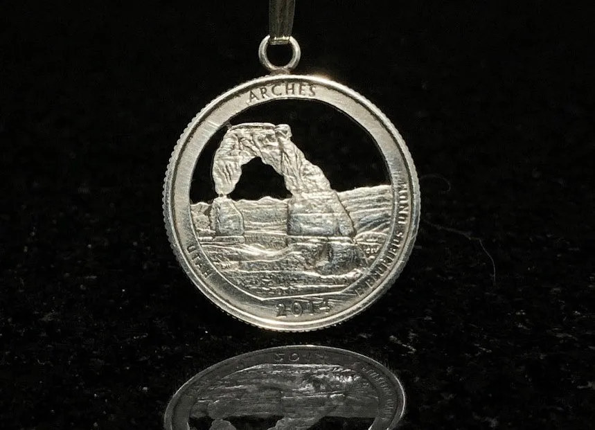 U.S. (Utah) - Silver Arches National Park Coin Pendant